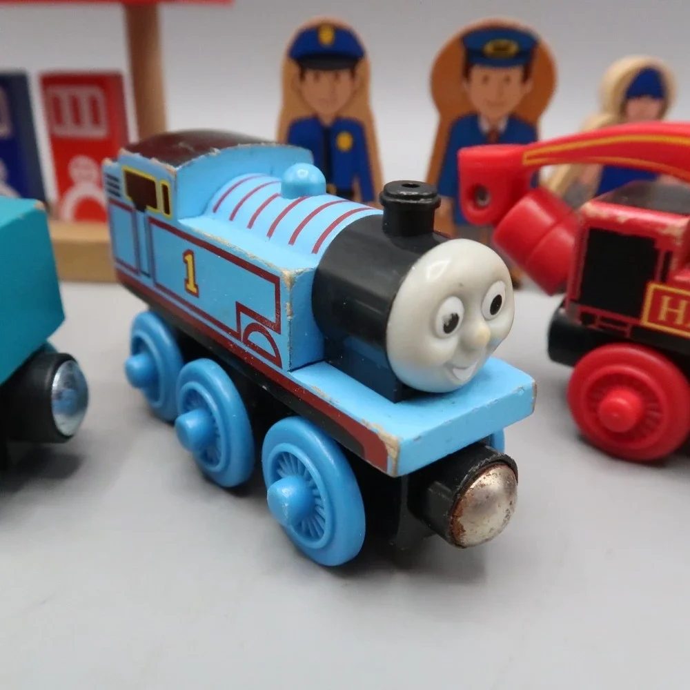 Thomas‎ & Friends Wooden Railway Rosie Harvey Tender cars Gas Pump Conductor lot
